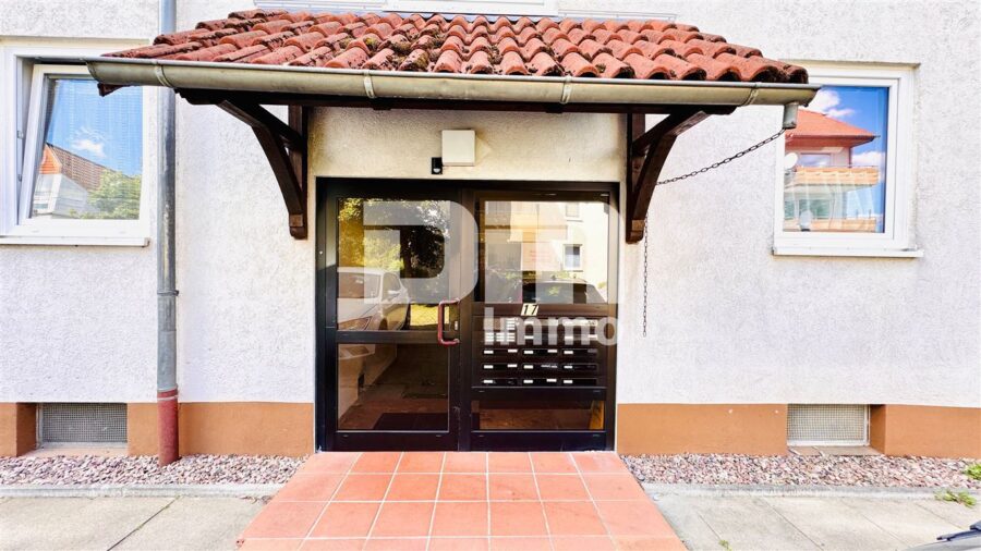 (R)eserviert!WE3 - Moderne Dreizimmerwohnung BJ 1991 mit sonnigem Balkon in zentraler Lage - Haupteingang